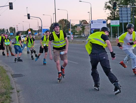 Bajkowy przejazd rolkarzy i rowerzystów ulicami Lublina