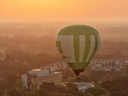 Balony znów opanują niebo nad Nałęczowem. Ruszają Mistrzostwa Polski i międzynarodowa rywalizacja