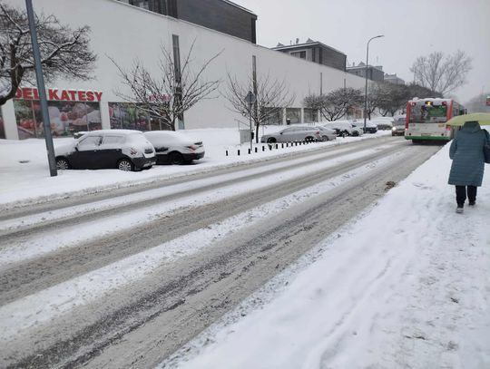 Błoto pośniegowe na drogach