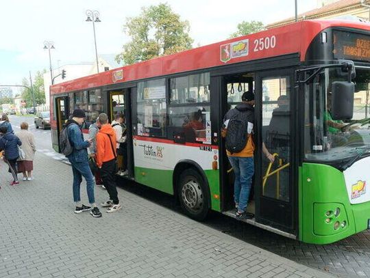 komunikacja miejska w święta