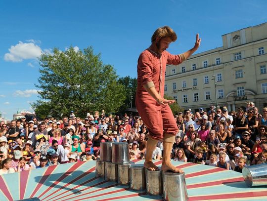 Cyrk, akrobacje i owacje na stojąco. Za nami trzeci dzień Carnavalu Sztukmistrzów