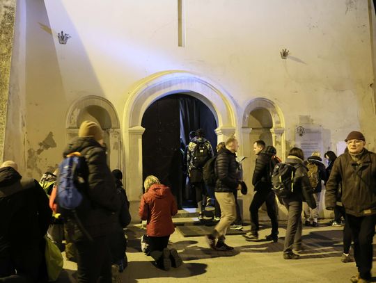 Tłumy na Ekstremalnej Drodze Krzyżowej w Lublinie. Przeżywają Wielki Post