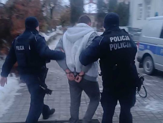 Dom nie był już bezpieczny. Syn katował matkę, sąd nie miał wątpliwości Włodawa – syn znęcał się nad matką.