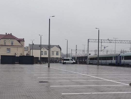Dworzec Lublin doczekał się nowego parkingu. Zmieści się na nim100 aut