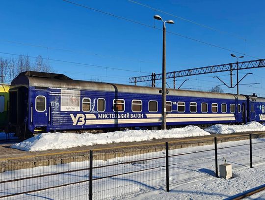 Wagony poczekalnie na dworcu PKP w Chełmie