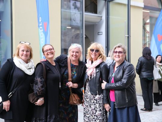 Dzień Matki w Teatrze Starym w Lublinie. 15 lat tradycji wdzięczności dla mam podopiecznych Fundacji Dzieciom „Zdążyć z Pomocą”