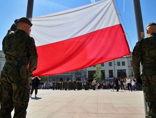 Dzisiaj Święto Flagi. Lubelskie uroczystości na Placu Litewskim