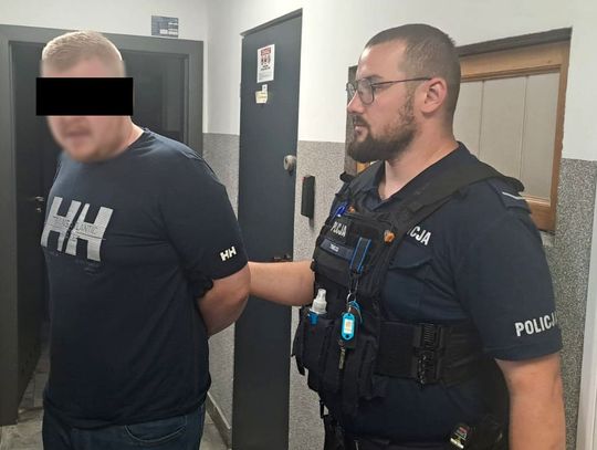 Groził bronią w centrum Poniatowej. 28-latek trafił do aresztu