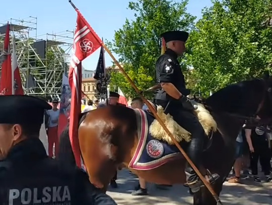 Kamraci krzyczeli o śmierci wrogów ojczyzny. „Nie patrolowali ulic”