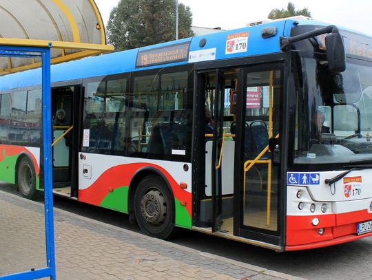 Komunikacyjne zmiany na Wszystkich Świętych. Dla kierowców i pasażerów