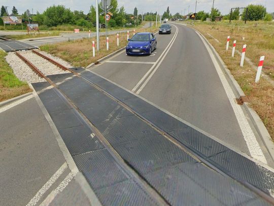 Kontrowersyjne znaki zniknęły z obwodnicy Dęblina