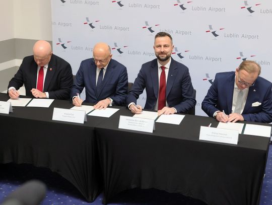Kosiniak-Kamysz obiecał i... nic. Gdzie jest baza śmigłowców w Porcie Lotniczym Lublin?