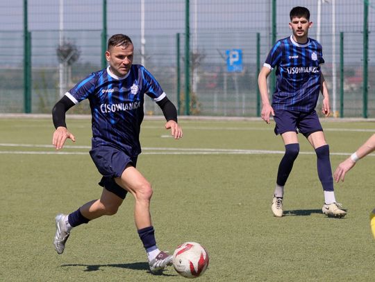 KS Cisowianka Drzewce z kolejną wygraną, gole zdobywały największe gwiazdy