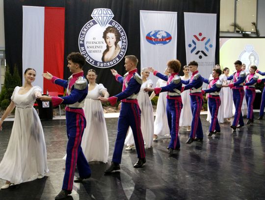 Kujawiaki, krakowiaki, oberki. W Puławach rywalizują tancerze z całej Polski