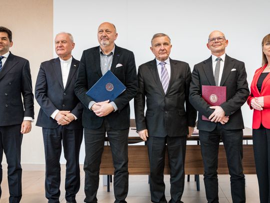 KUL stawia na farmację. I sztuczną inteligencję