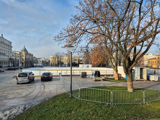 Lodowisko na placu Litewskim