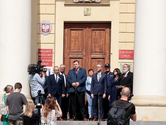 Lubelski Ratusz zdjął flagę Ukrainy. To reakcja na decyzję Zełenskiego w sprawie UPA