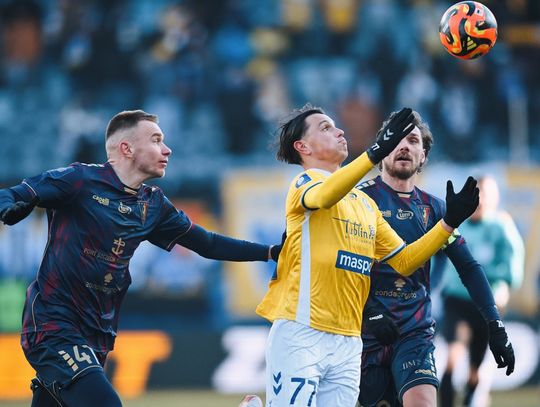 Motor Lublin jednak zatrzyma napastnika? Renat Dadashov naciska Karola Czubaka