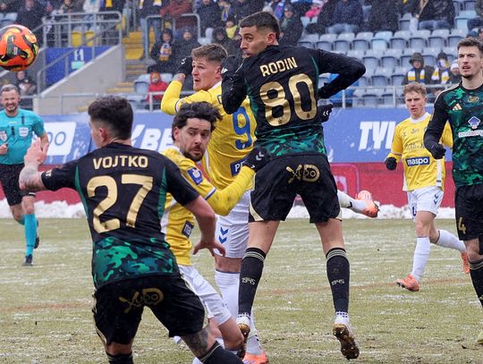 Motor z Piastem zagra dzisiaj o sześć punktów