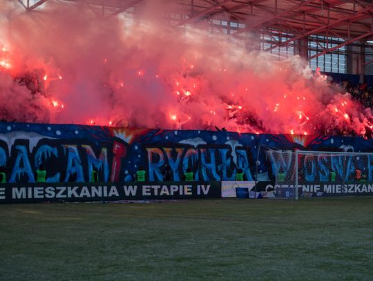 My się zimy nie boimy. Ponad osiem tysięcy widzów oglądało mecz Motor - Pogoń