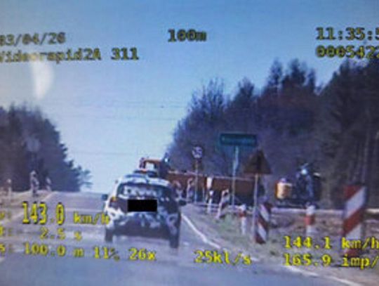 Skrajna brawura na drodze krajowej nr 48. Kierowca przekroczył prędkość o 93 km/h.