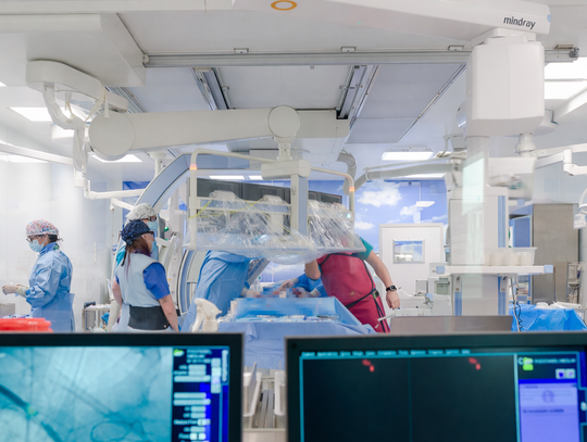 Najpierw poród, potem operacja mózgu. Niezwykła akcja lekarzy w Lublinie