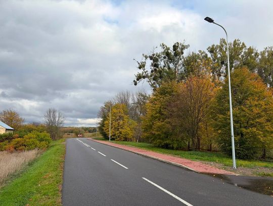 Nowe oświetlenie przy ul. Podzamcze w Opolu Lubelskim. Zamontowano 12 latarni