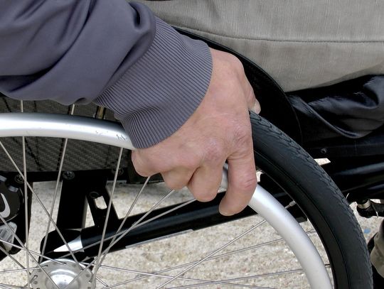 Od miesięcy uwięziony we własnym mieszkaniu. Radna interweniuje w sprawie niepełnosprawnego mieszkańca Lublina