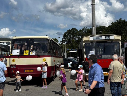 Od zabytkowego Autosana po TechnoBus. Tak Kraśnik świętował 50 lat komunikacji miejskiej!
