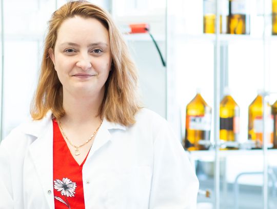 Opanuj chemiczne tajemnice wielkiej miłości. Poznaj zasady "poruszeń serca" i "świecenia" zakochanych 