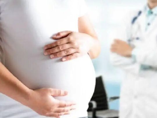 Pacjentki protestują, dyrekcja mówi o konsolidacji. Co dalej z porodami przy Lubartowskiej?