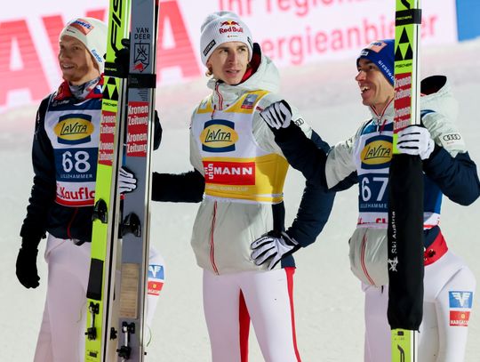 Pięciu Polaków zdobyło punkty w premierowym konkursie Pucharu Świata w skokach narciarskich w sezonie 2025/2026