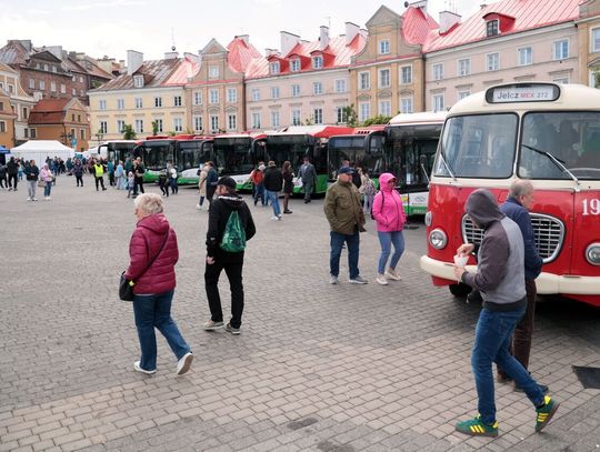 Plac Zamkowy zamieni się w minizajezdnię. MPK pokaże nowe autobusy, będzie też przejazd Ikarusem