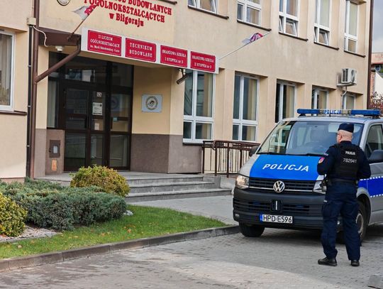 Policja kontroluje szkoły po atakach na Mazowszu. W Lubelskiem sprawdzono już 1000 placówek, odnotowano 2 incydenty