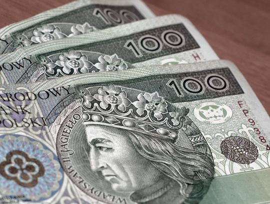 „Policyjna” ochrona warta 60 tysięcy: Jak seniorka z Chełma straciła dorobek życia Pieniądze