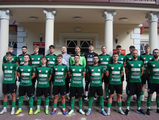 POM Iskra Piotrowice traci kontakt z czołówką po remisie z KS Cisowianka Drzewce POM Iskra Piotrowice traci kontakt z czołówką po remisie z KS Cisowianka Drzewce