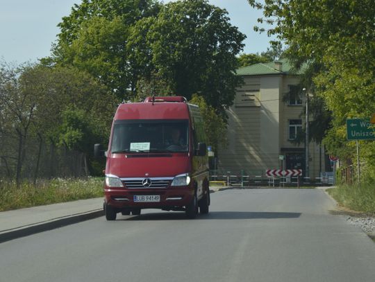 Pasażerowie nie stracą autobusowych połączeń. Umowy z przewoźnikami przedłużone Pasażerowie nie stracą autobusowych połączeń. Umowy z przewoźnikami przedłużone