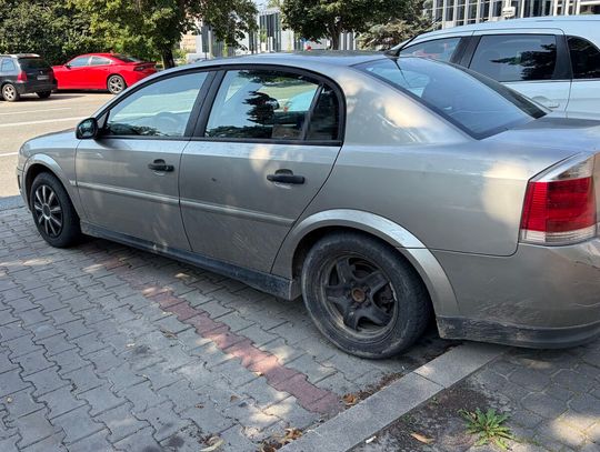 Prawie 2,5 promila i ucieczka przed policją. 27-latek nie miał prawa jazdy