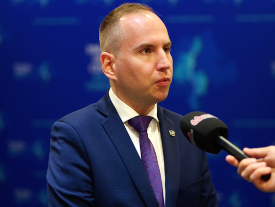 Prowokatorzy od fałszywych alarmów schwytani. Andruszkiewicz: Służby muszą działać sprawniej