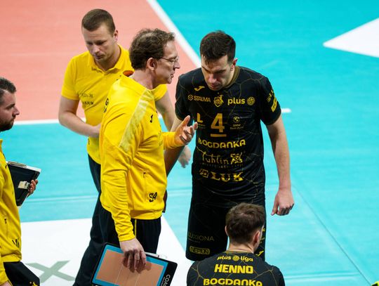 Przykra  niespodzianka w Hali Globus: porażka mistrza Polski