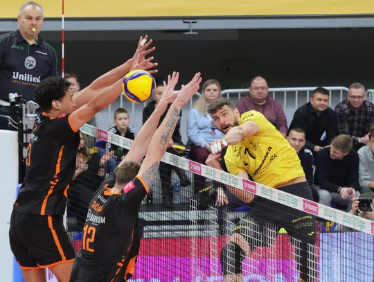 Przykra  niespodzianka w Hali Globus: porażka mistrza Polski