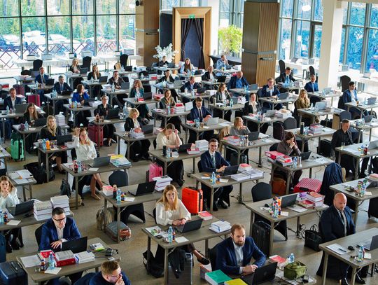 Przyszli radcy prawni walczą o uprawnienia. Ruszyły egzaminy