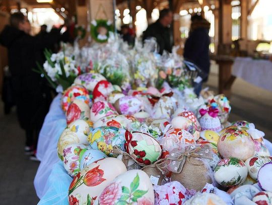 Rękodzieło i świąteczne ozdoby od podopiecznych placówek. Przed nami Jarmark Wielkanocny w starostwie powiatowym