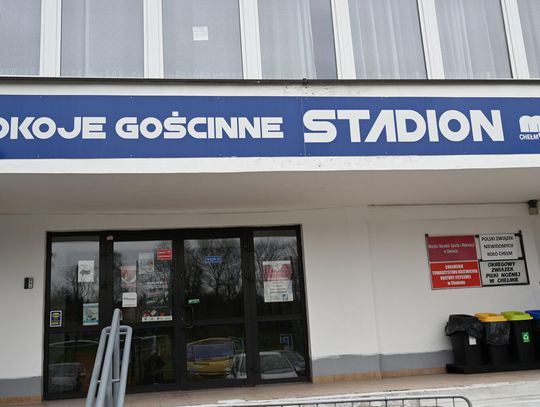 Republika zameldowana na „Stadionie”. MOSiR i ratusz mówią: żadnej umowy nie było Hotel stadion Chełm