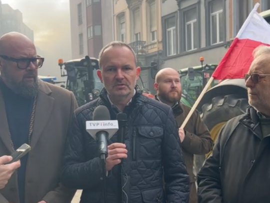 Rolnicy protestują w Brukseli. Hetman: Frustracja jest ogromna. Uderza w tych, którzy ich bronią