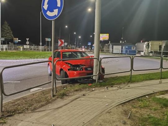 Rondo pod prąd i sędziowski zakaz w tle. Pechowy rajd „kolekcjonera” paragrafów Jazda pod prąd Latarnia