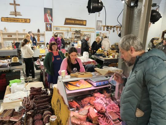 Ryby, sery i zakwas na barszcz. Świąteczne Jarmarki Lubelskie szansą na świąteczne last minute Ryby, sery i zakwas na barszcz. Świąteczne Jarmarki Lubelskie szansą na świąteczne last minute