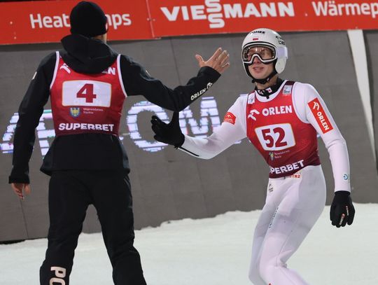 Skoki narciarskie. Domen Prevc "królem" Wisły, najlepszy występ Polaków w tym sezonie Skoki narciarskie. Domen Prevc "królem" Wisły, najlepszy występ Polaków w tym sezonie