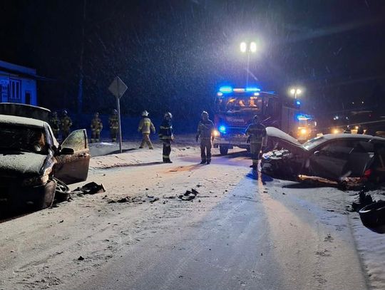 kolizja drogowa, zima, Piotrowice