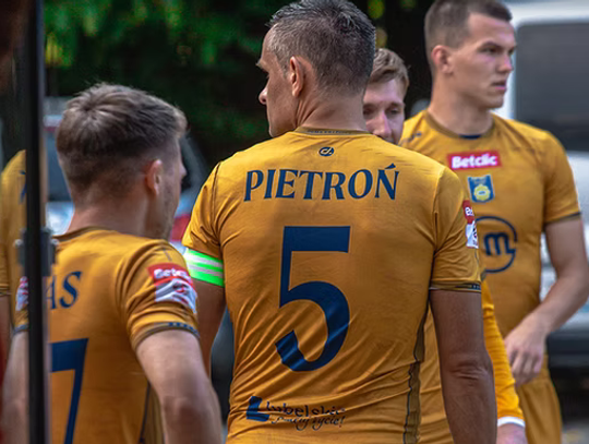 Stal tonie w długach, prezes Jędrasik odpiera zarzuty Stal tonie w długach, prezes Jędrasik odpiera zarzuty